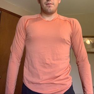 lululemon Mens orange metal vent tech shirt size small